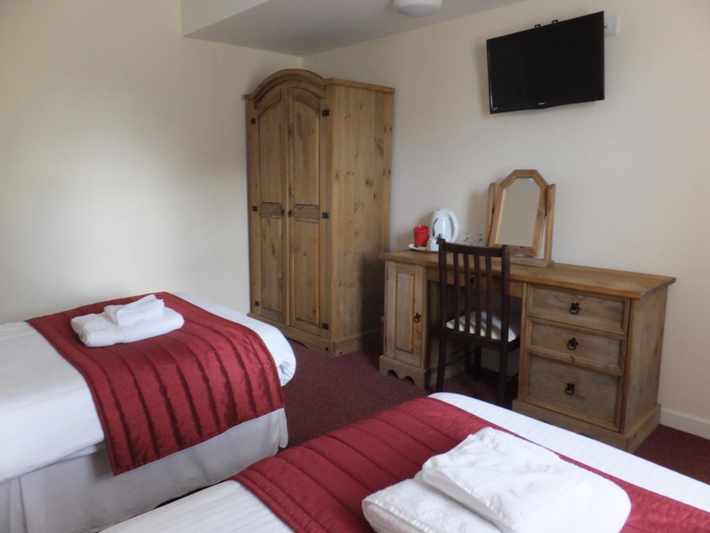 Novar Arms Hotel Evanton Room photo