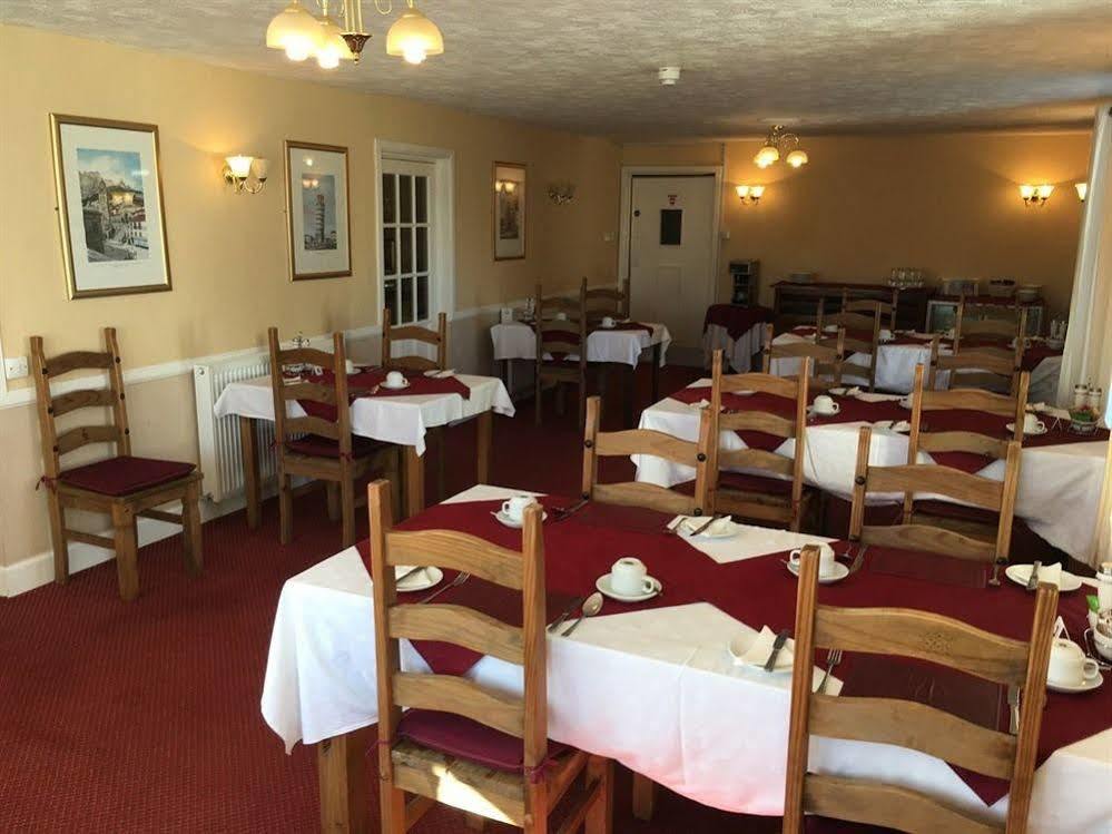 Novar Arms Hotel Evanton Exterior photo