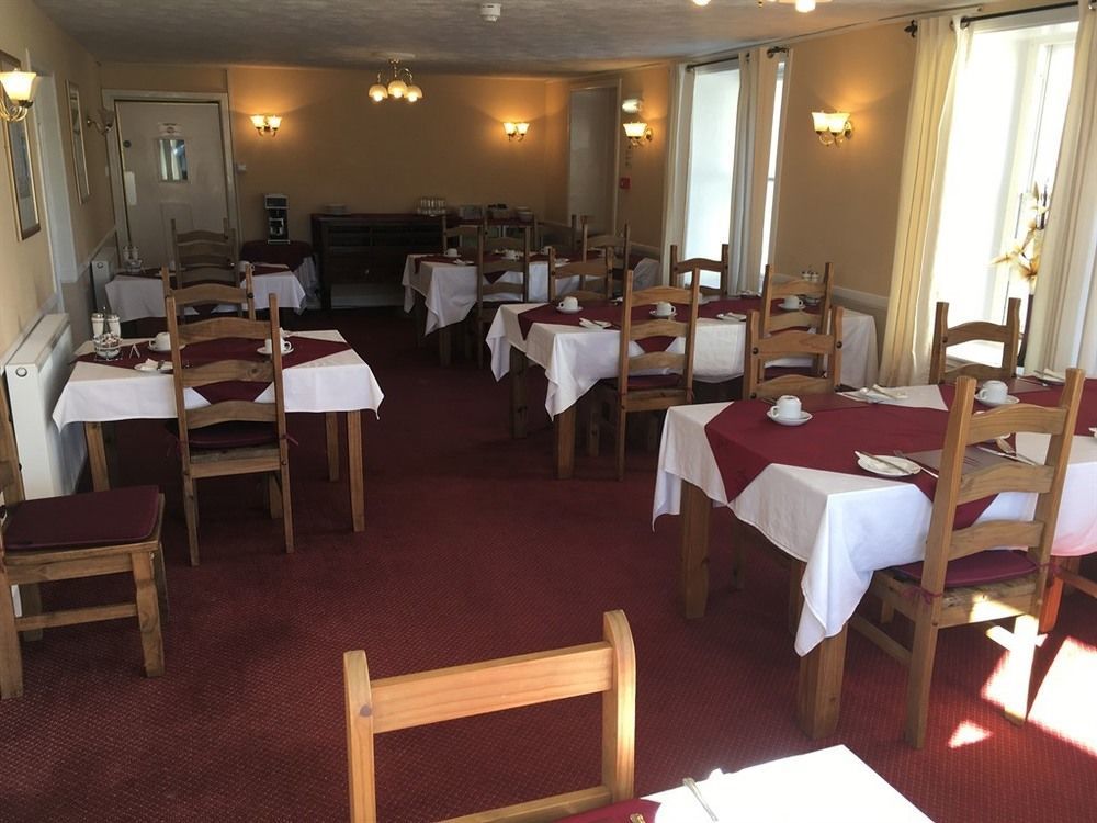 Novar Arms Hotel Evanton Exterior photo