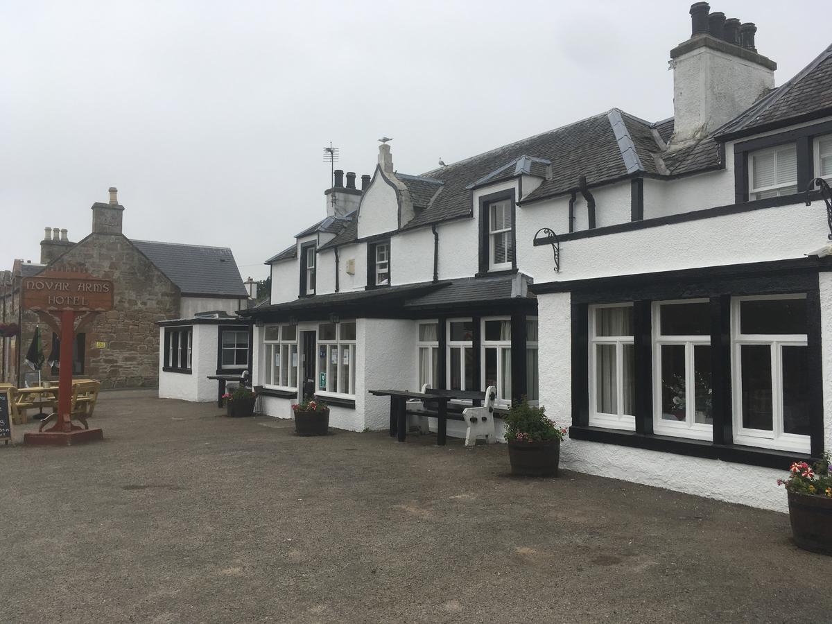 Novar Arms Hotel Evanton Exterior photo